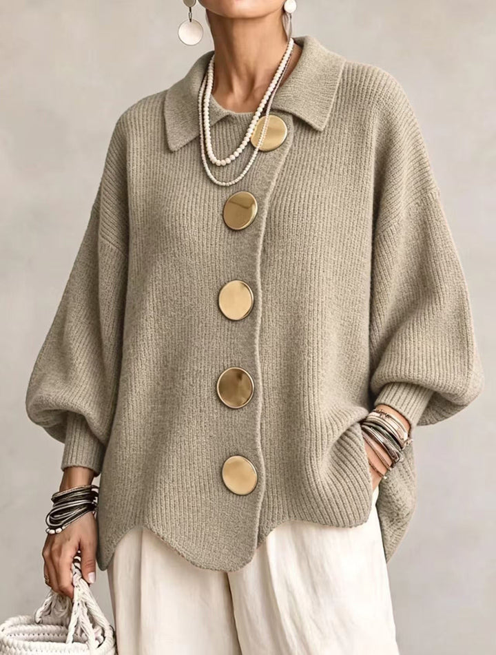 Amélie Bruges | Cardigan oversize à gros boutons dorés