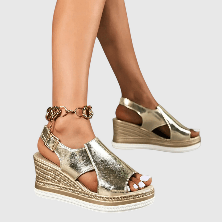 Baylie - Sandales Stylées Métalliques