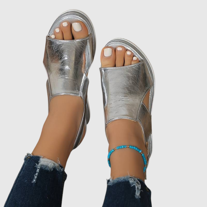 Baylie - Sandales Stylées Métalliques