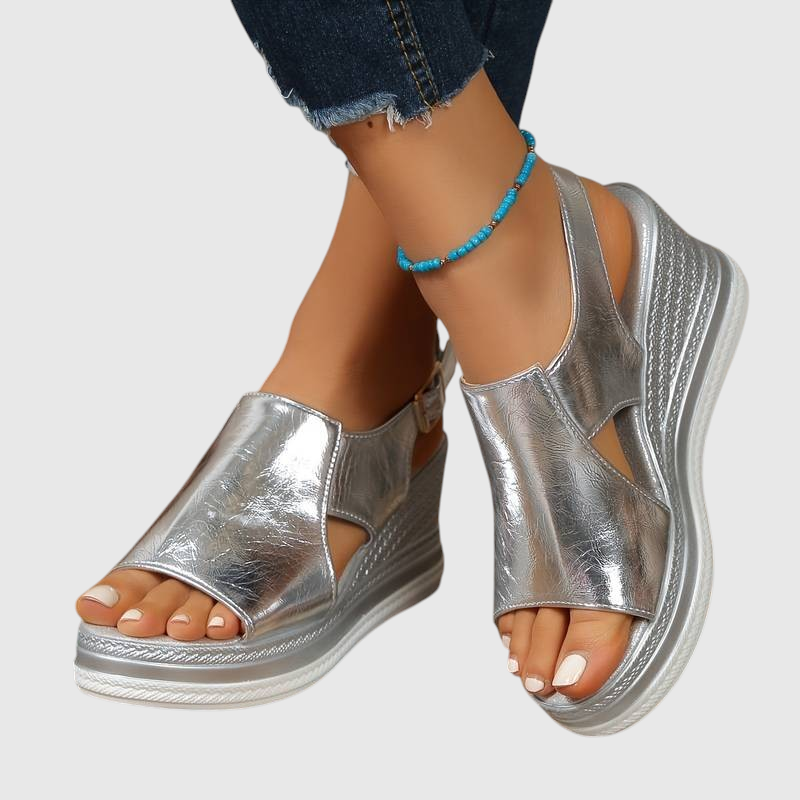 Baylie - Sandales Stylées Métalliques