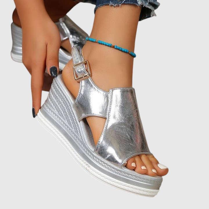 Baylie - Sandales Stylées Métalliques