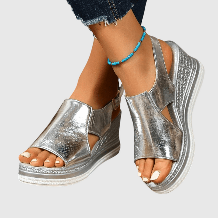 Baylie - Sandales Stylées Métalliques